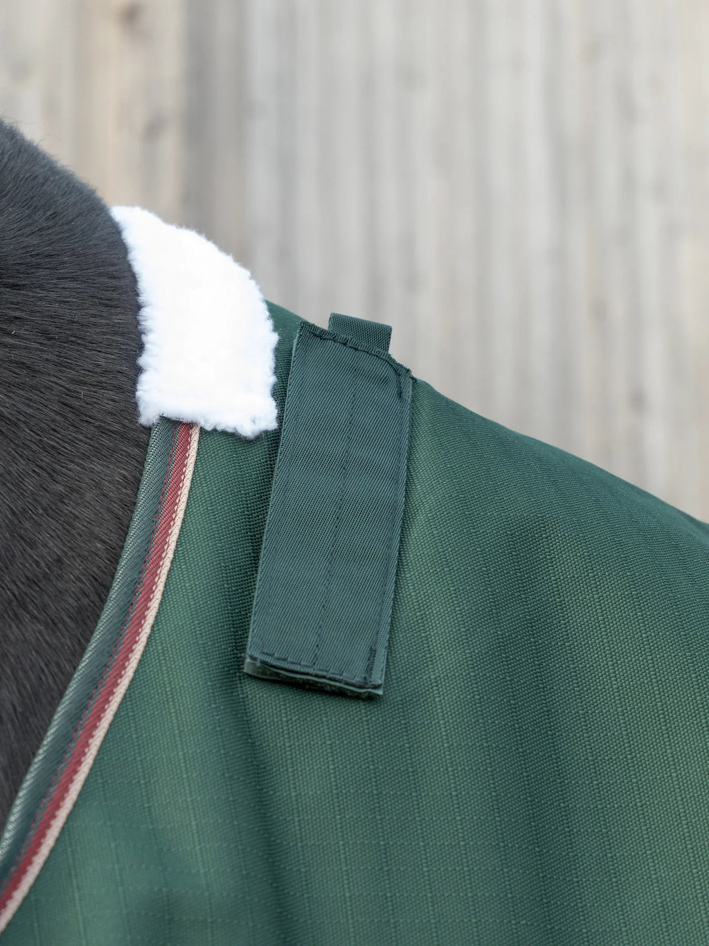 Epic Essential 100g Turnout Rug - Broad Fit